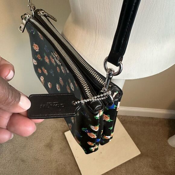 Coach Lyla Crossbody Tea Rose Floral Print - Picture 8 of 10